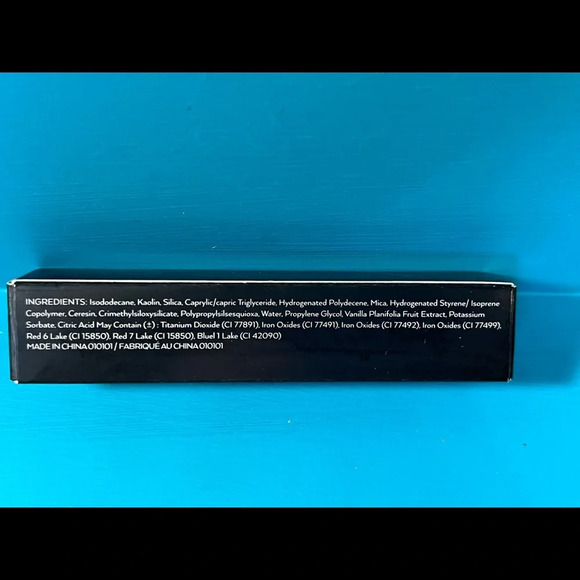 V Kosmetik CREAMY LIQUID VELVET LIPSTICK- BUBBLY - Picture 4 of 6